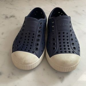 Native Size 8 shoes